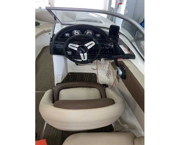 BAYLINER 250 2016 à venda em Londrina, Paraná