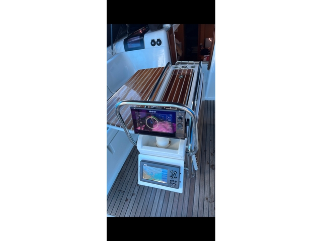 Carousel Thumb